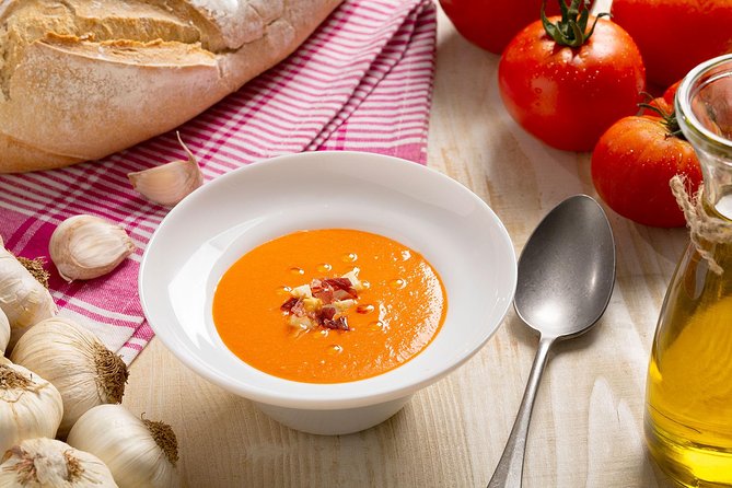 10 Tapas Cooking Class Experience in Madrid with Sangria - The chefs make the difference
