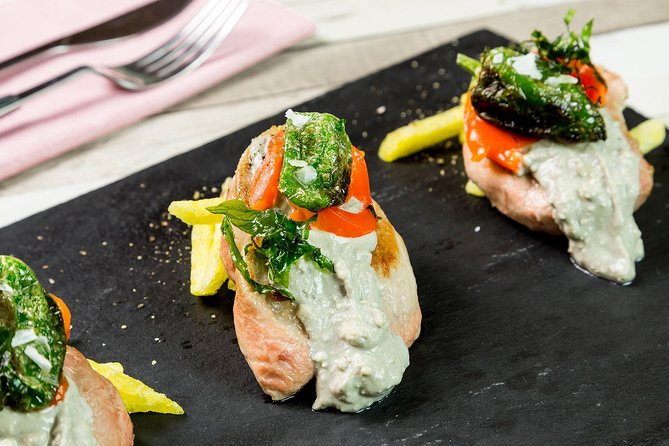 10 Tapas Cooking Class Experience in Madrid with Sangria - How the group cooking actually works