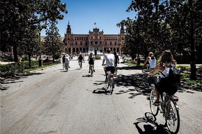 12 o'Clock - Bike & Tapas Tour Seville - Guide style and the useful advice after the ride
