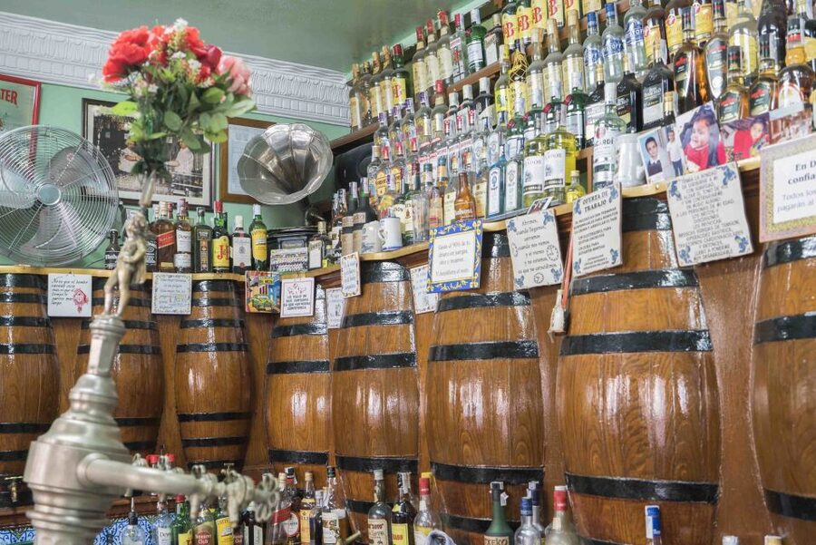 2.5-Hour Evening Tapas Tour through Madrid - Learning the Rules of Tapas Culture