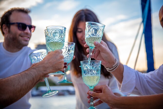 A 2 hours Local Tapas and sailing adventure in Barcelona - What the two-hour timing means for your day