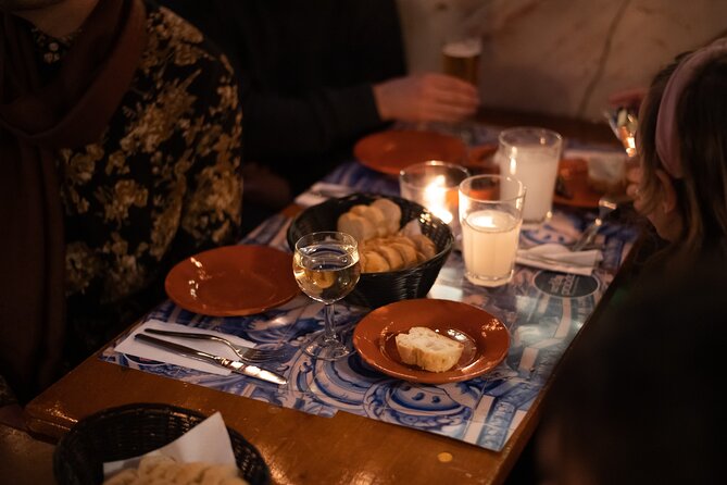 A True Taste of Lisbon: Portuguese Tapas, Wine & Surprise Drink - Practical advice for a smoother evening