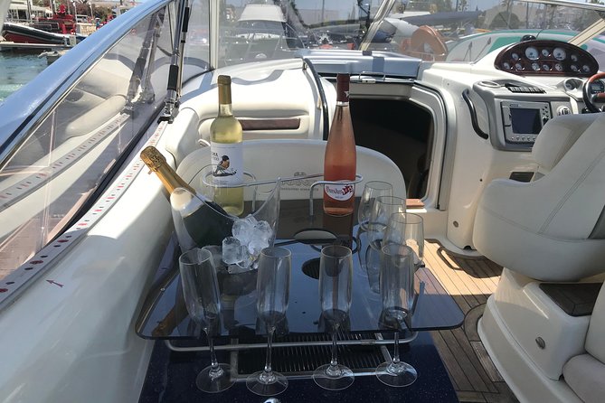 Afternoon yacht charter in lagos with drinks, tapas, paddle boards and kayak - The crew and the value of local guidance