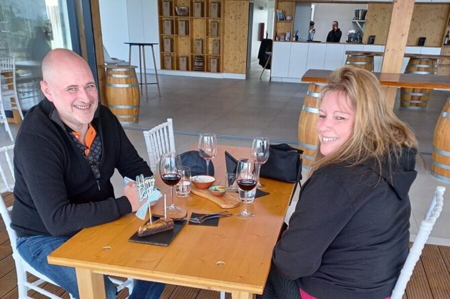 Albufeira/Vilamoura: Winery Tour with Wine Tasting and Tapas - Seeing Albufeira before the tasting