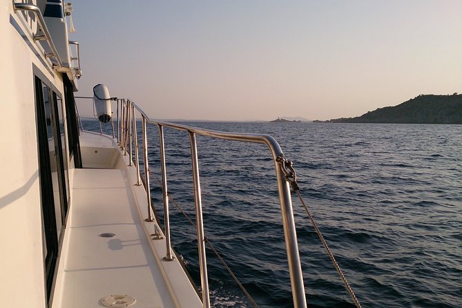 Alcudia 3hr Sunset Trip with Drinks, Tapas, SUP & Snorkel - Alcanada Lighthouse and the 30-minute water stop