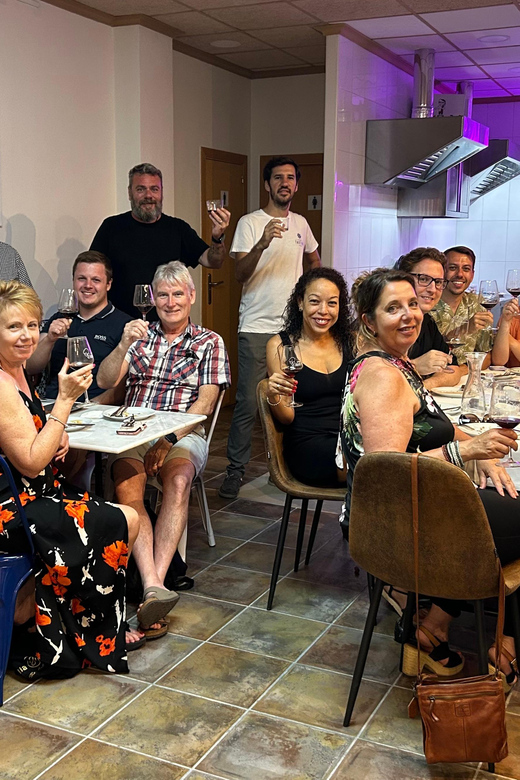 Alicante Best Wine Tasting & Tapas Club - The Five-Wine Progression