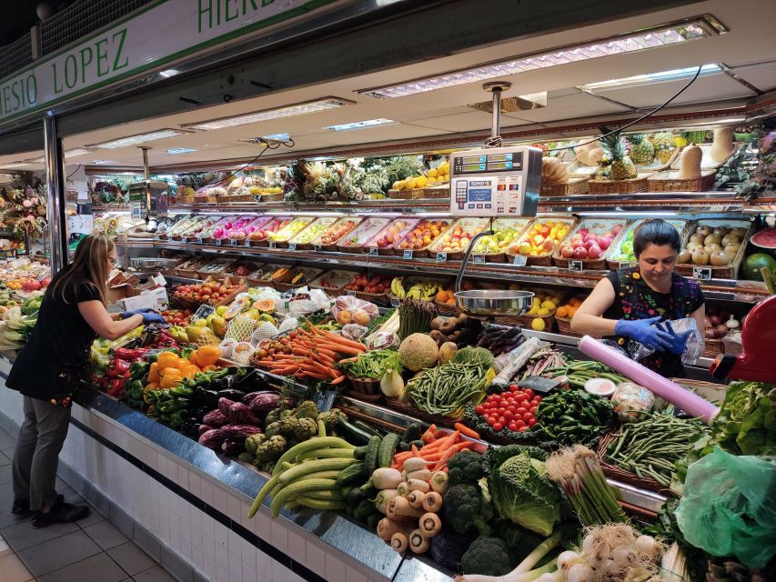 Alicante: Central Market Guided Food Tour with Tapas Bars - Second tapas stop: finishing with another round