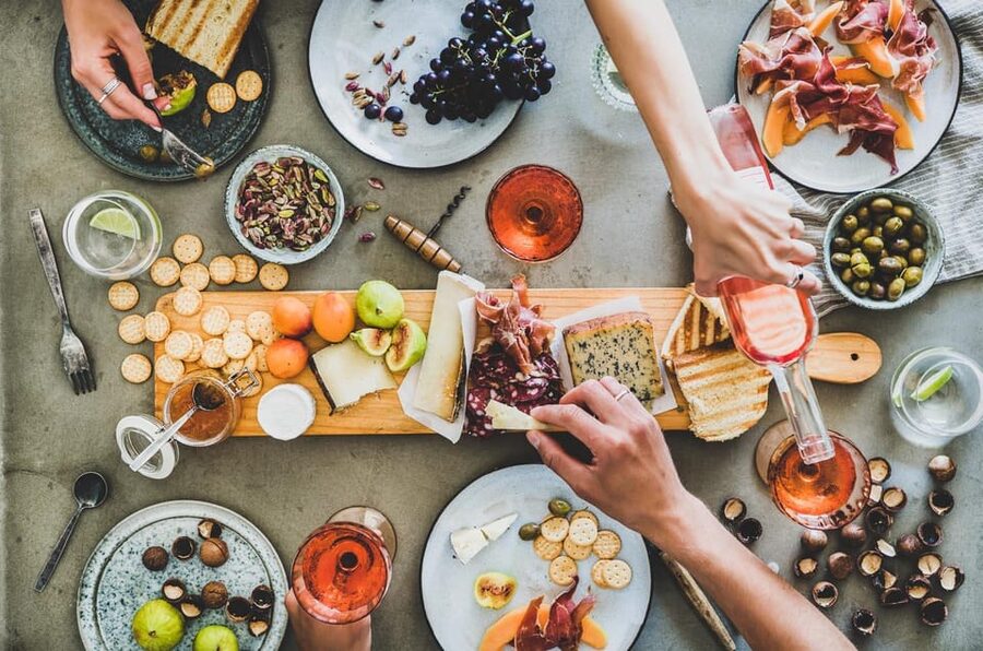Alicante: Food Walking Tour with Wine Tasting and Tapas - Should you book it?