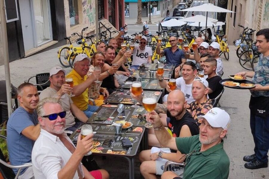 Alicante: Guided Tapas Tour by Bike with Tastings - Old Town Streets and the Gothic Church