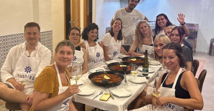 Alicante Paella Cooking Class, Tapas, Drinks and Market - Tapas, wine, and the social side of the class