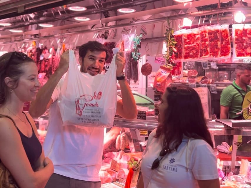 Alicante Paella Cooking Class, Tapas, Drinks and Market - The guides make the difference
