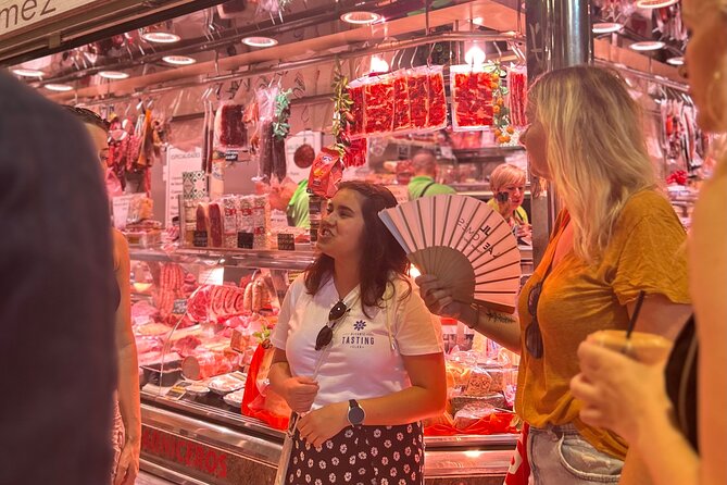 Alicante Paella Cooking Class, Tapas, Drinks and Marketplace - The guides make the difference