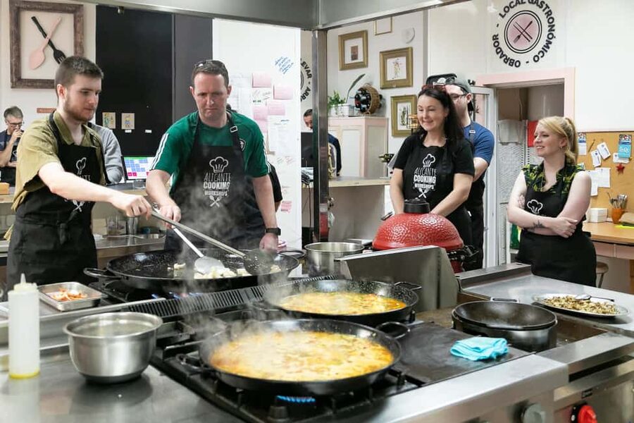 Alicante: Paella & Sangria Class with Tapas and Market Visit - Key points at a glance