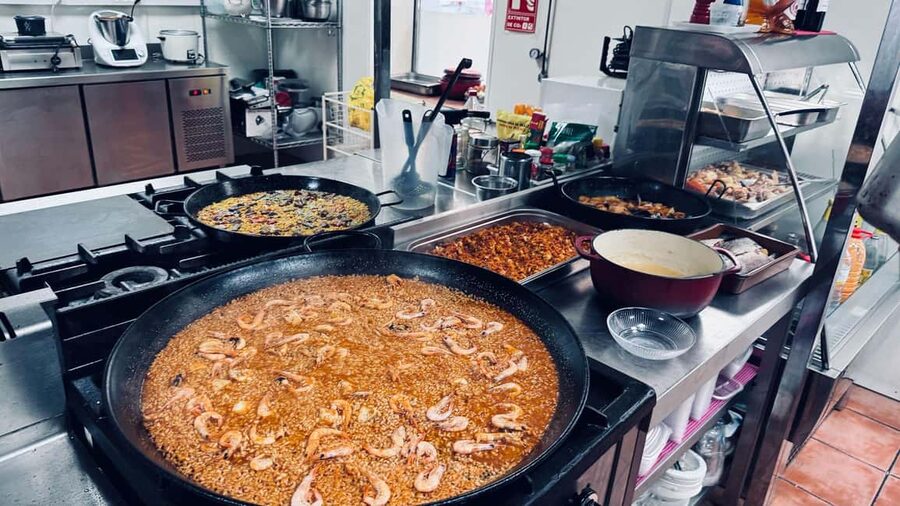 Alicante: Paella & Sangria Class with Tapas and Market Visit - Should you book the Alicante paella class?