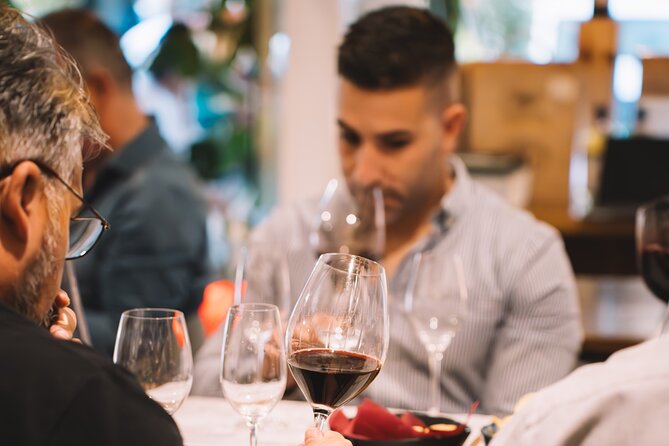 Andalusian Wine Tasting in Cala de Mijas - 4 Top Wines + Tapas - The biological aging wine starts the lesson