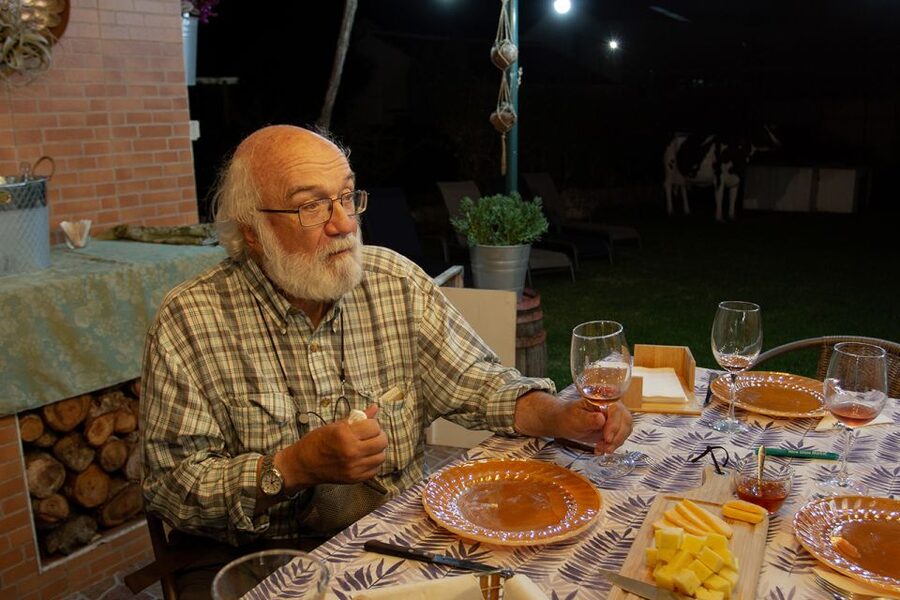 Azores: Volcanic Wine and Tapas Tasting Party - Arriving at an Azorean family home