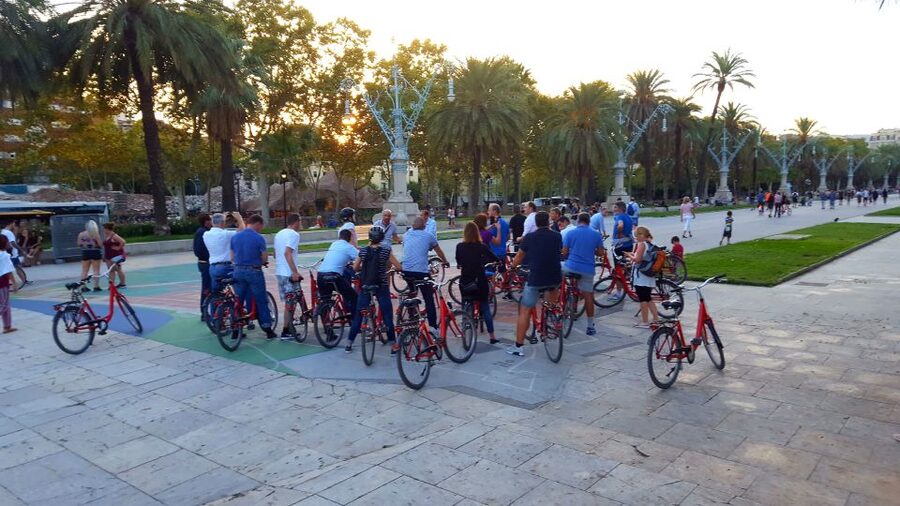 Barcelona: 3-Hour Bike Tour with Spanish Tapas - Key points to know before you book