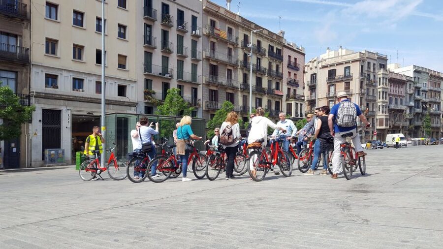 Barcelona: 3-Hour Bike Tour with Spanish Tapas - Comfort, age limits, and practical preparation