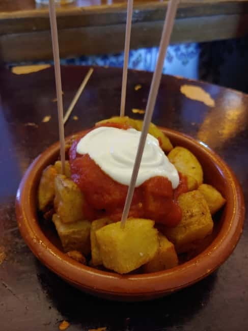 Barcelona Authentic Tapas & Drinks Tour - Sant Antoni walking time gives the food context