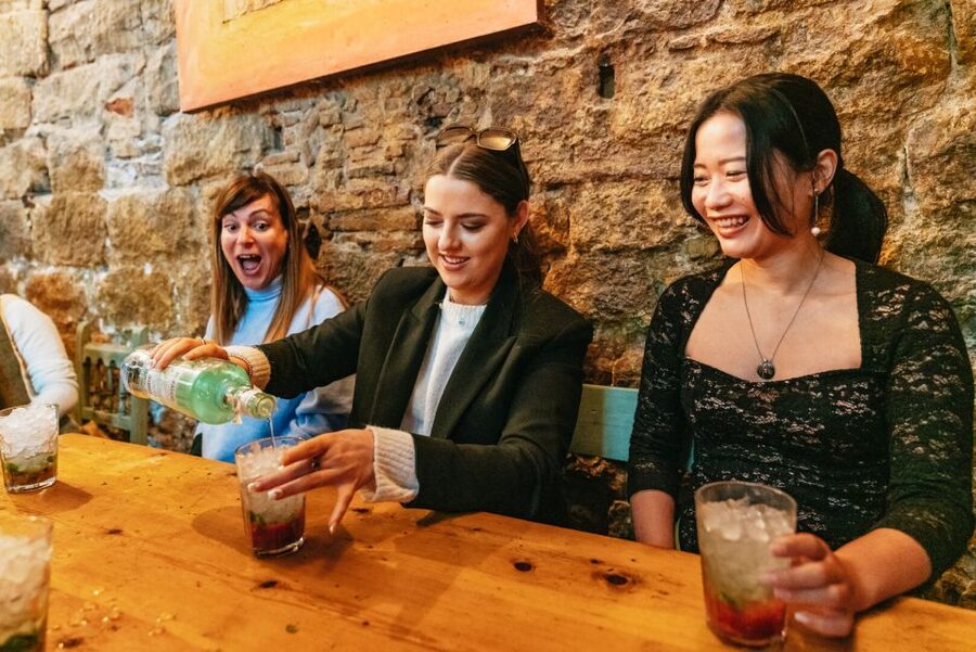 Barcelona: Cocktail Master Class by Mixologist with Tapas - Who should book this experience