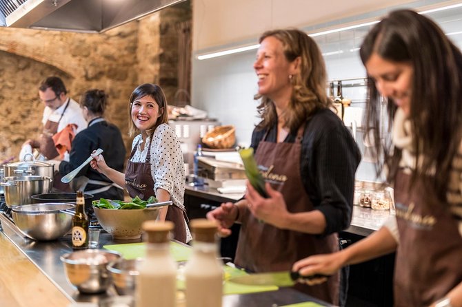 Barcelona Culinary Experience: Paella & Tapas Cooking Class - Why this Barcelona cooking class works so well
