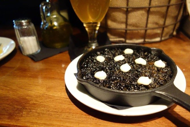 Barcelona Gothic Quarter VIP Tapas & Wine Tour - Walking through El Born and La Ribera