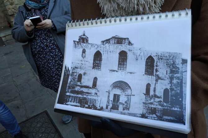 Barcelona Gothic Quarter Walking Tour with Tapas - Barcelona Cathedral, the tour’s main historical stop