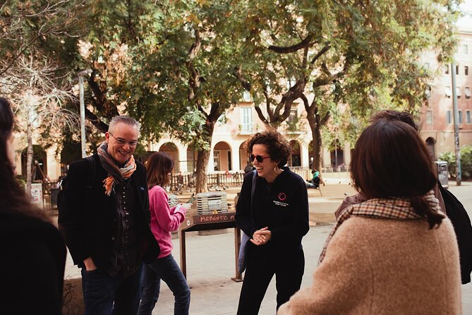 Barcelona : Gothic, Tapas, Churros & Vermouth - Barcelona’s prettiest small square and darker stories