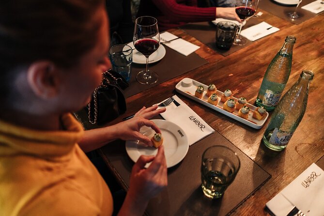Barcelona: Guided Food Walking Tour with Tapas and Wine - Why this Barcelona food walk works