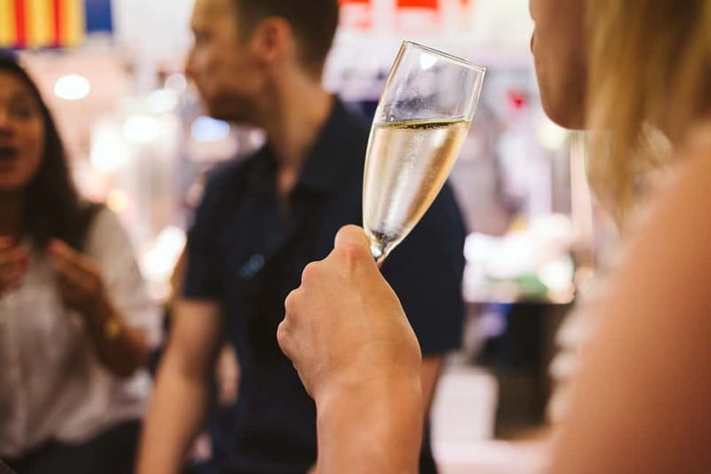 Barcelona: Hidden Markets, Tapas & Paella Food Tour - Walking through El Born