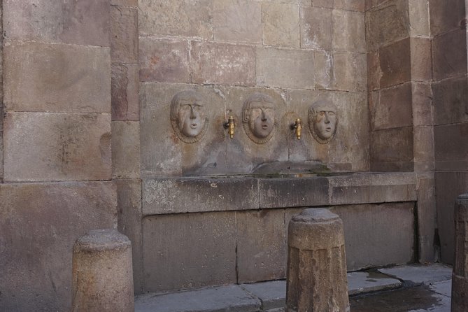 Barcelona in One Day: Gaudí, Gothic Quarter &Tapas (Private Tour) - Sagrada Família after the afternoon rush