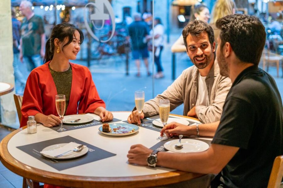 Barcelona: La Boqueria & Santa Caterina Market Private Tour - What the guide adds to the experience
