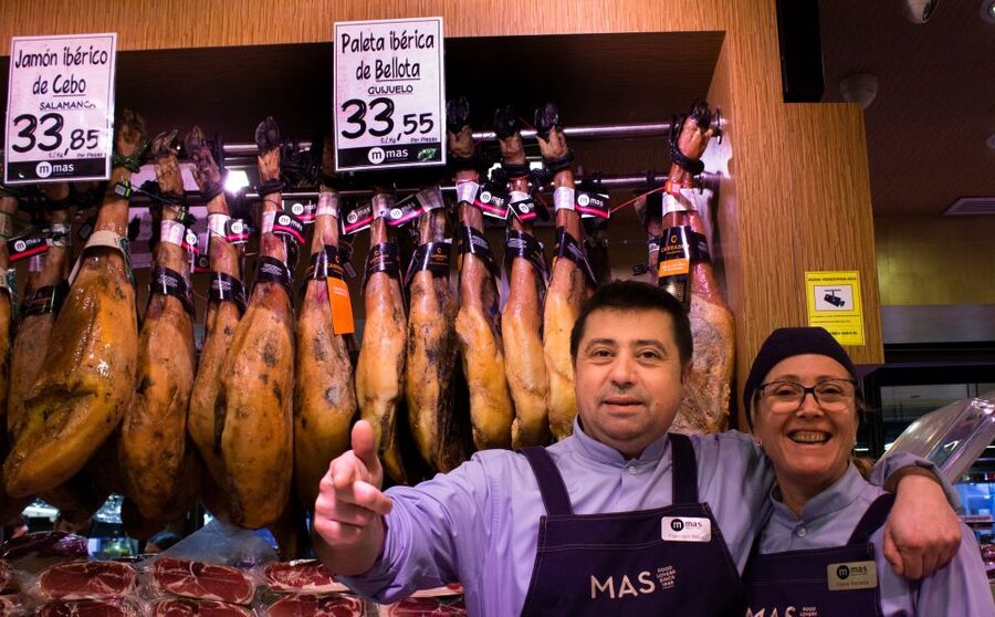 Barcelona: Market, Tasty Tapas/Food and Gothic History Tour - The guide can make or break the walk
