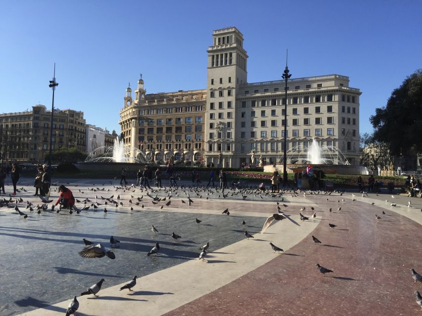 Barcelona: Market, Tasty Tapas/Food and Gothic History Tour - Jamón, Manchego and Cava to finish