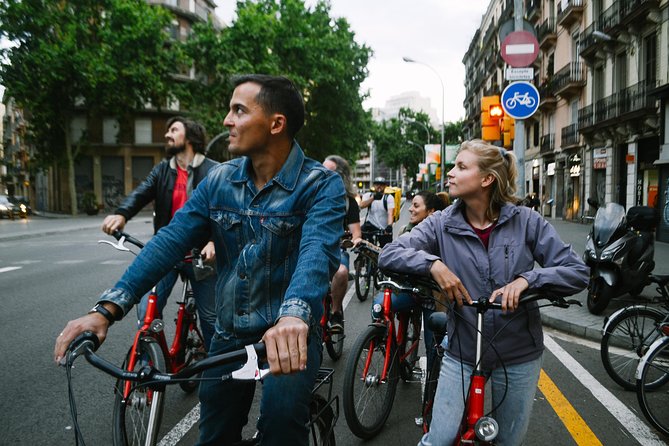 Barcelona Night Bike Tour with Local Tapas and Cava Stop - Plaça d’Espanya and the included cava stop