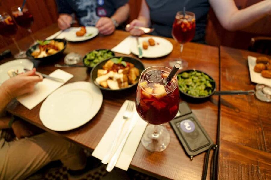 Barcelona: Old City Hidden Gems, Tapas, & Drinks Guided Tour - The final stops and the value of four bars