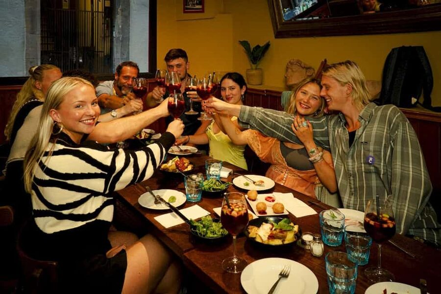 Barcelona: Old City Hidden Gems, Tapas, & Drinks Guided Tour - Should you book the four-bar tapas tour?