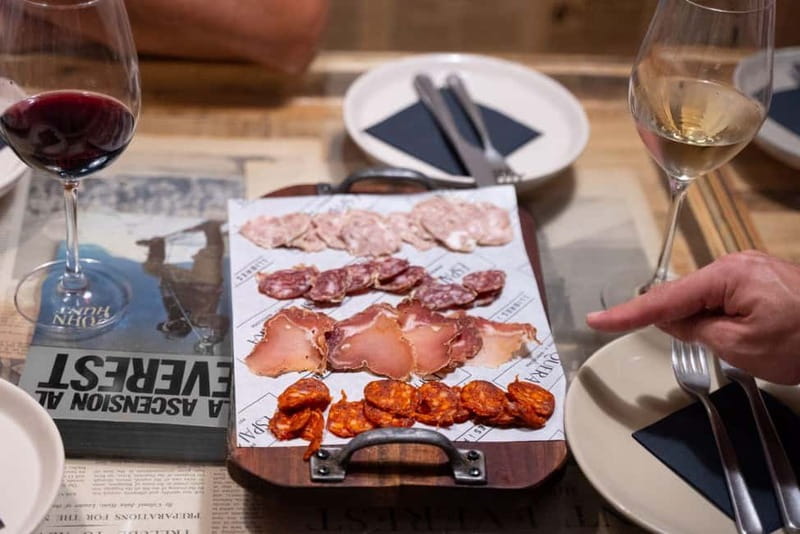 Barcelona Old Town Tapas Night: Hidden Bars, Cava & Vermut - Starting at Liceu and entering Barcelona’s Old Town