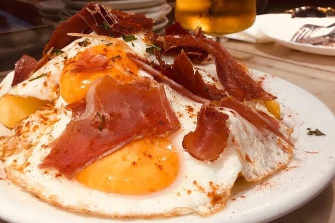 Barcelona Poble Sec Tapas & Wine Tour - Stop One: Cádiz flavors on Carrer del Poeta Cabanyes