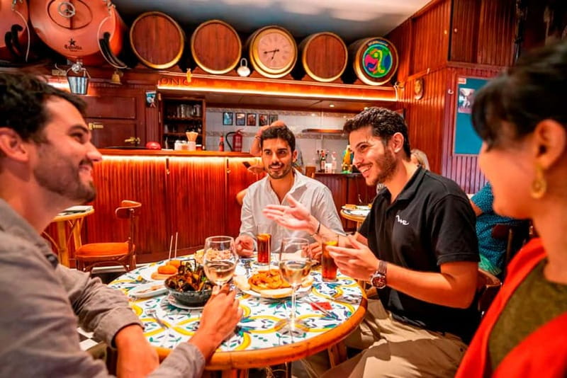 Barcelona: Private Tapas & Wine with Flamenco Show Old Town - A Barcelona evening built around food and flamenco