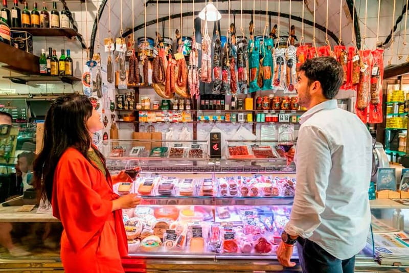 Barcelona: Private Tapas & Wine with Flamenco Show Old Town - Starting near Palau de la Música Catalana