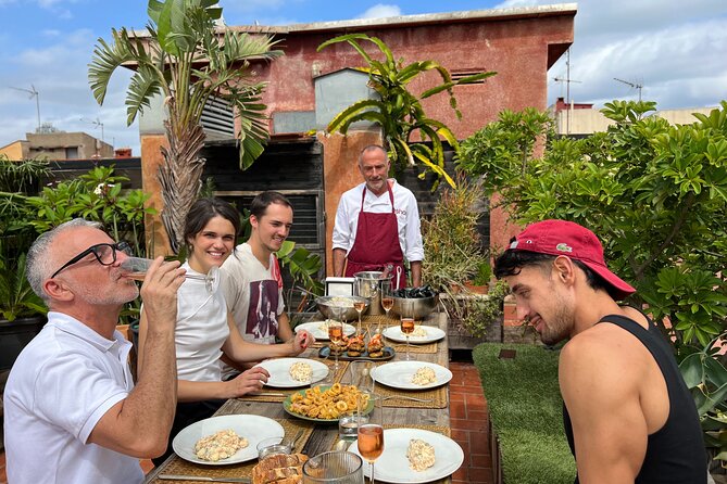 Barcelona: Rooftop Tapas & Sangria class with a Local Chef - A private home, friendly hosts, and a social mood