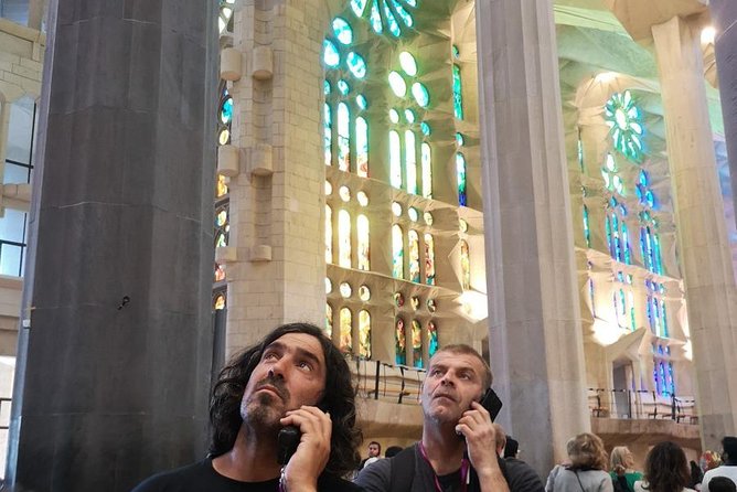 Barcelona: Sagrada Familia, Park Guell & Tapas Private Tour - A smart first day in Barcelona