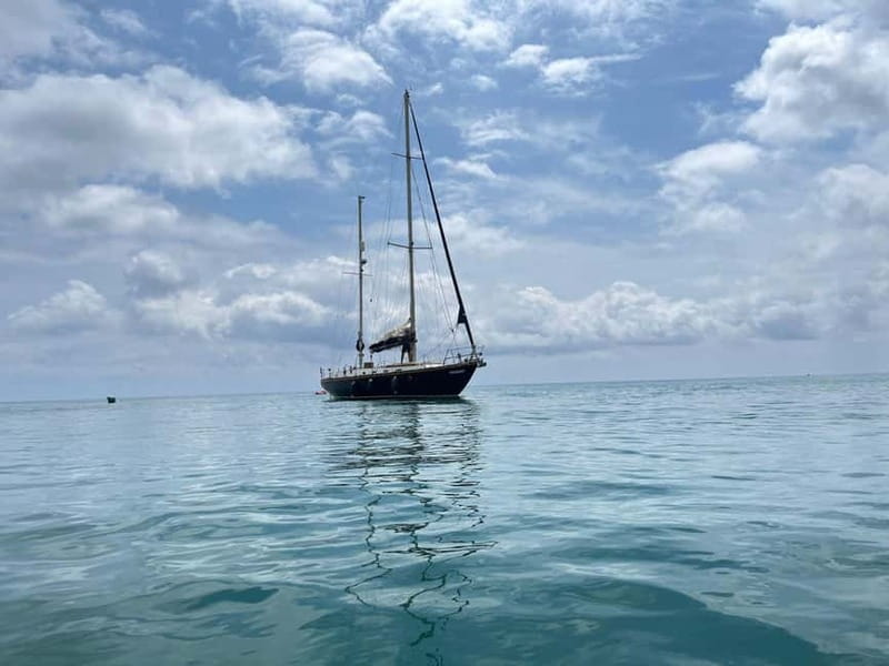 Barcelona: Sailing on a Classic Ketch Boat with tapas & cava - Life aboard the wooden ketch