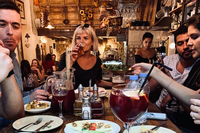 Barcelona Sightseeing by Bike with Photo Shooting and Tapas - Arc de Triomf and Ciutadella Park add breathing room