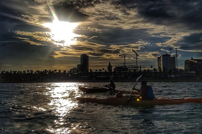 Barcelona Skyline Kayaking Coupled with Delicious Tapas - Meeting at Club Natació Barcelona