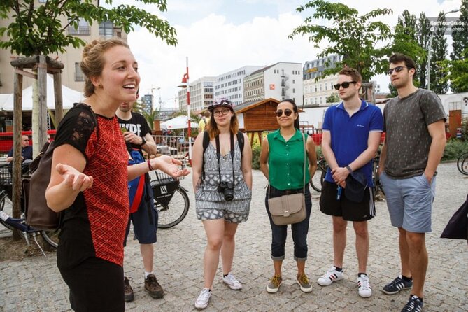 Barcelona Street Art, Graffiti and Tapas Tour - Raval, Urban Legends, and Alternative Culture