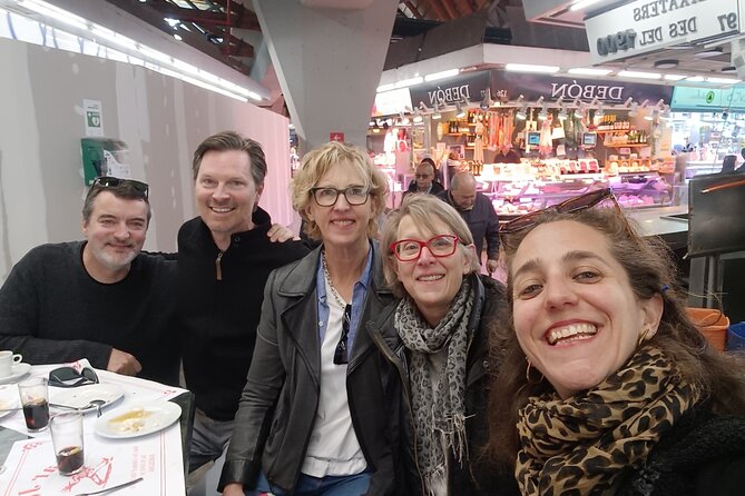 Barcelona tailored tapas & drinks tour with a native guide - What the Guides Add to the Experience