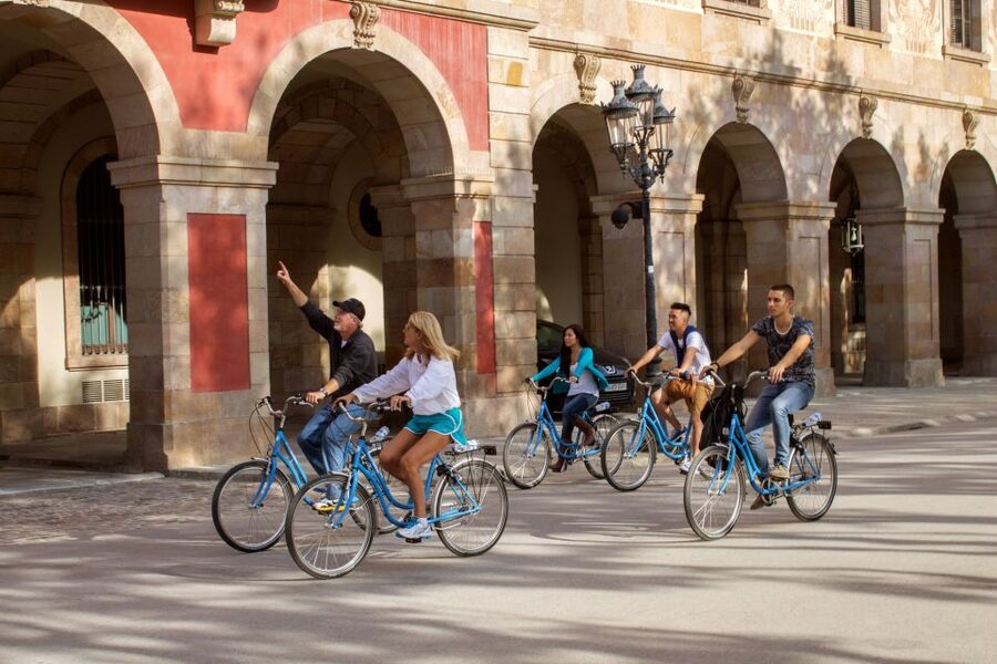 Barcelona Tapas 3-Hour Bike Tour - Reaching Barceloneta and its old fishing quarter