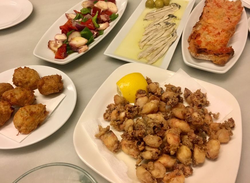 Barcelona Tapas Crawl food & drinks all included - Four to five drinks, from vermouth to local red wine